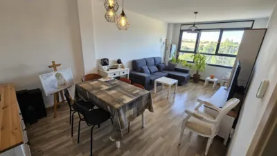 Apartment in Universidad - Las Huelgas photo 3