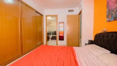 Apartment on Nou D'Octubre Street photo 12