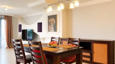 Townhouse for sale in El Galeon photo 16