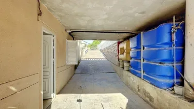 Chalet on Carrer de Julio Romero de Torres photo 33