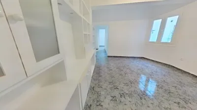 Apartment in Xirivella photo 2