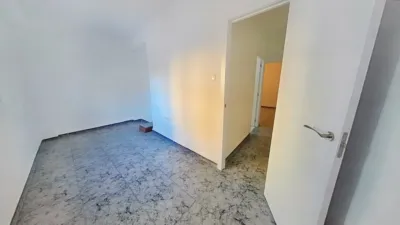 Apartment in Xirivella photo 9