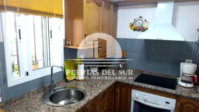 Apartment on Avenida de los Corrales photo 4