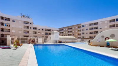 Piso – Torrevieja - Vista 2