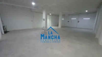 Local comercial en venta en El Pilar - Vista 3