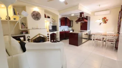 Piso – Torrevieja, Urbanización Los Balcones - Más