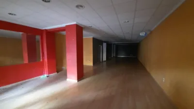 Local comercial en alquiler en Centro - Vista 2