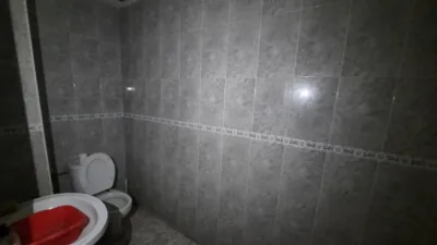 Local comercial en alquiler en Centro - Vista 3