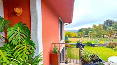 Casa – Teo, O Rapeiro, A Igrexa - Vista 3