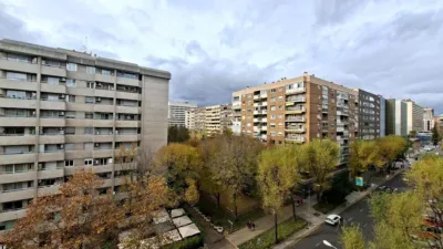 Piso en alquiler en Calle del Pintor Juan Gris - Imagen 2