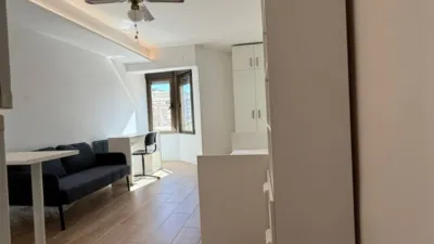 Estudio en alquiler en Calle Doctor Guirao Gea, Pajaritos-Plaza de Toros (Distrito Beiro. Granada Capital) de 575 €<span>/mes</span>