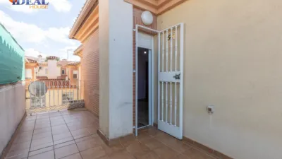 Detached House in Metropolitan Area photo 39