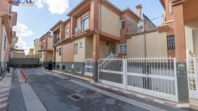 Detached House in Metropolitan Area photo 53