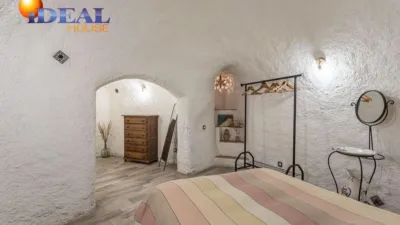 House in Cuesta de San Antonio photo 39
