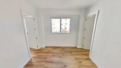 Piso en alquiler en Orriols - Imagen 2