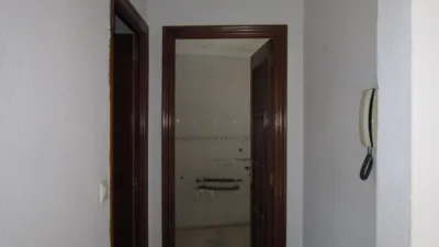 Piso en venta en Calle de los Poetas Hermanos Machado, 28, Fernán-Núñez de 42.000 €