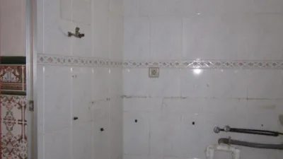 Piso en venta en Calle de los Poetas Hermanos Machado, 28, Fernán-Núñez de 42.000 €