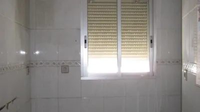 Piso en venta en Calle de los Poetas Hermanos Machado, 28, Fernán-Núñez de 42.000 €