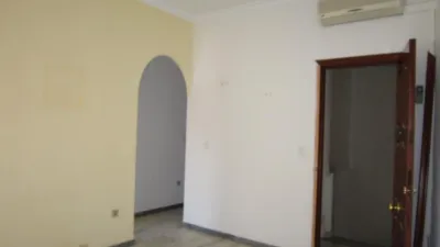 Piso en venta en Calle de los Poetas Hermanos Machado, 28, Fernán-Núñez de 42.000 €
