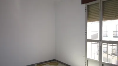 Piso en venta en Calle de los Poetas Hermanos Machado, 28, Fernán-Núñez de 42.000 €