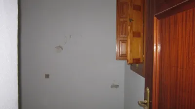 Piso en venta en Calle de los Poetas Hermanos Machado, 28, Fernán-Núñez de 42.000 €