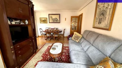 Apartment on Calle de Fernán González photo 10