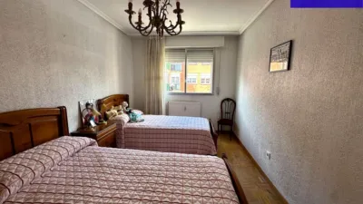 Apartment on Calle de Fernán González photo 21