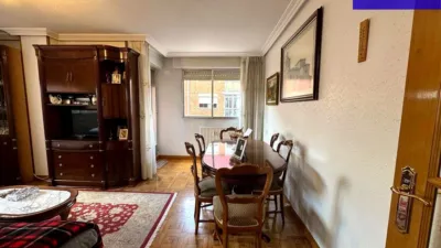 Apartment on Calle de Fernán González photo 8