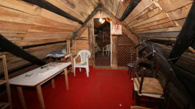 Chalet en venta en Calle Cam. Forestal El Amoclón, Número 0, Santa Cruz del Valle de 250.000 €