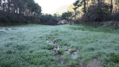 Chalet en venta en Calle Cam. Forestal El Amoclón, Número 0, Santa Cruz del Valle de 250.000 €