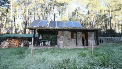 Chalet en venta en Calle Cam. Forestal El Amoclón, Número 0, Santa Cruz del Valle de 250.000 €