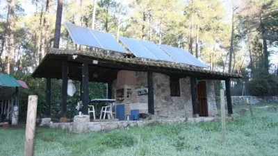 Chalet en venta en Calle Cam. Forestal El Amoclón, Número 0, Santa Cruz del Valle de 250.000 €