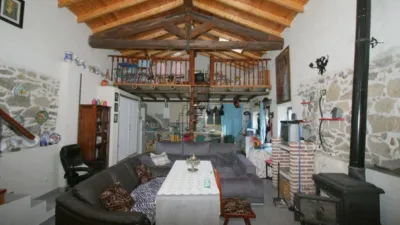 Chalet en venta en Calle Cam. Forestal El Amoclón, Número 0, Santa Cruz del Valle de 250.000 €