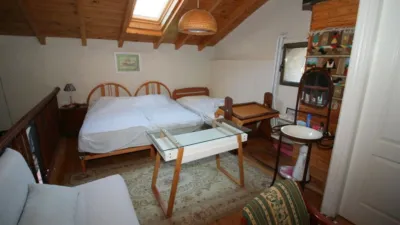 Chalet en venta en Calle Cam. Forestal El Amoclón, Número 0, Santa Cruz del Valle de 250.000 €