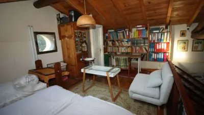 Chalet en venta en Calle Cam. Forestal El Amoclón, Número 0, Santa Cruz del Valle de 250.000 €