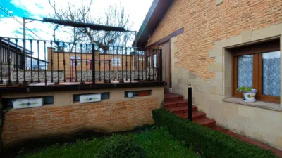House on Lezana de Mena Street photo 11