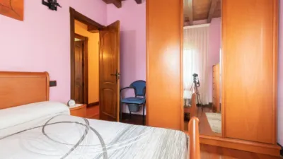 House on Lezana de Mena Street photo 33