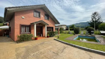 Terraced house on Calle El Puente, Urb La Calera photo 3