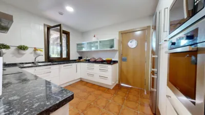 Chalet on Calle C. Real photo 33