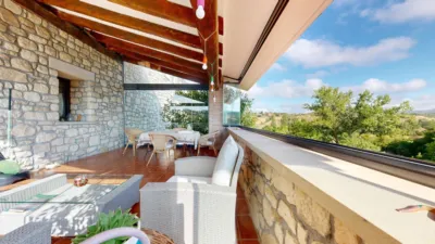 Chalet on Calle C. Real photo 3