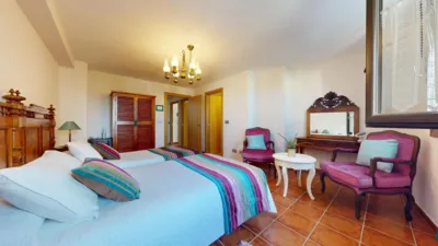 Chalet on Calle C. Real photo 51