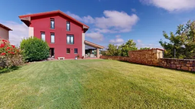 Chalet on Calle C. Real photo 8