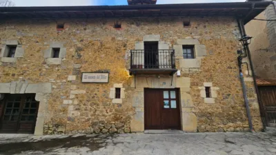 House on C. Torre Street photo 4