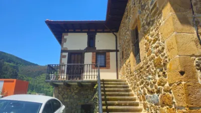 House in Barrio de los Arroyos photo 14