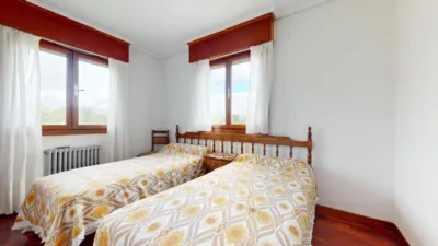 Chalet on Calle Diseminado Siones photo 10