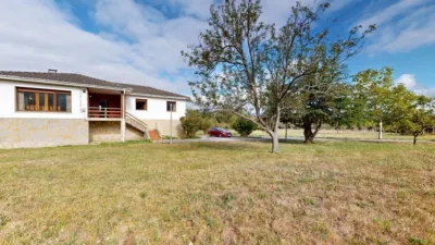 Chalet on Calle Diseminado Siones photo 27