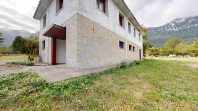 Chalet on Calle Diseminado Siones photo 39