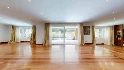 Chalet en venta en Calle de Urbide, cerca de Calle de Santillandi, Berreaga (Mungia) de 1.200.000 €