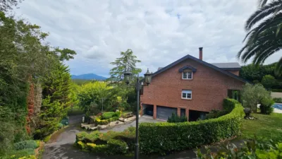 Chalet en venta en Calle de Urbide, cerca de Calle de Santillandi, Berreaga (Mungia) de 1.200.000 €