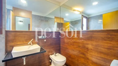 Chalet en alquiler en Calle 22, Chiva de 2.300 €<span>/mes</span>